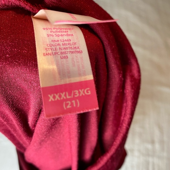 Velvet Sweatsuit Set - Picture 6 of 6